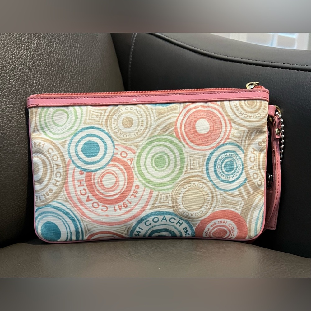 Coach Signature Circle Wristlet Pink Blue Green Tan - Picture 3 of 10